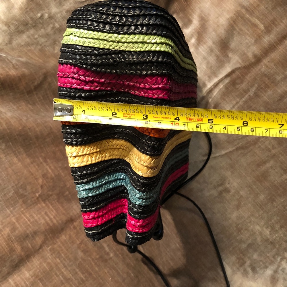 Tropical Rainbow Stripe Wheat Straw Purse - Picture 11 of 13